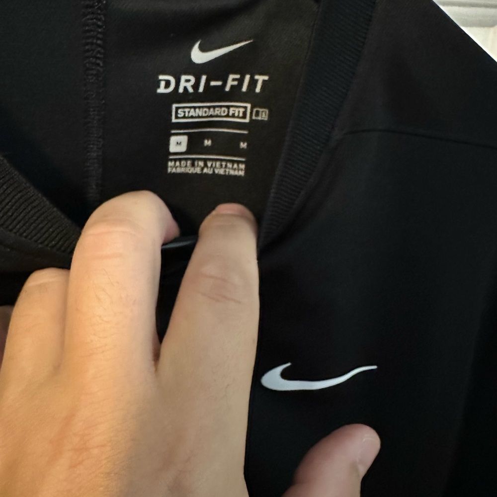 Nike Men's Black Dri-FIT henley golf Shirt - Picture 3 of 3